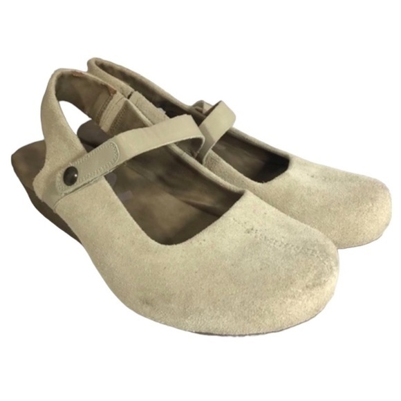 OTBT Springfield Cream Suede Mary Jane Style Wedge 8.5 - Picture 1 of 8